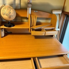 子供学習机の画像