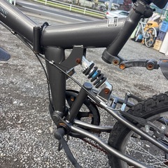 折り畳み自転車の画像