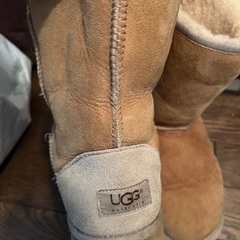 UGG アグ　ムートンブーツ　サイズ８　２５センチの画像