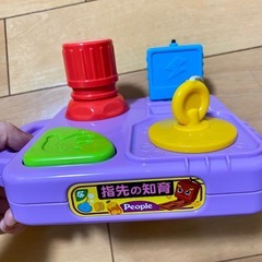 知育おもちゃ 2つの画像