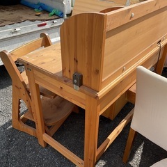 カントリー風　学習机の画像