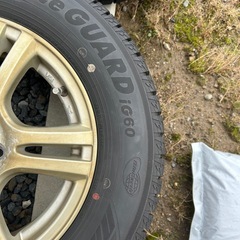 スタッドレスタイヤ 185/70R14の画像