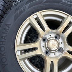 スタッドレスタイヤ 185/70R14の画像