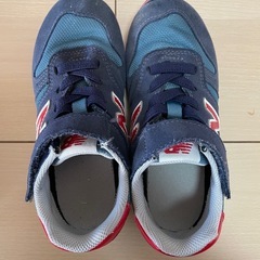 ニューバランス　スニーカー　18㎝　18.5㎝　ねいびーの画像
