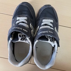 ニューバランス　スニーカー　18㎝　18.5㎝　ねいびーの画像