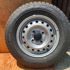 ヨコハマ ブルーアースバン 145/80/12 タイヤ4本セットの画像