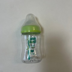 哺乳瓶の画像