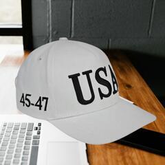 希少　10月28日　横須賀基地を訪問時の軍人への特別プレゼント　トランプ氏の帽子の画像