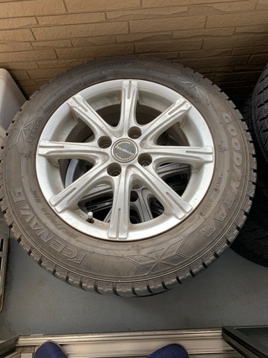 中古のタイヤホイールセット４本