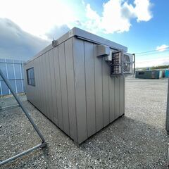 【三重】 ② 4坪ハウス　(土日引き取り可)　エアコン　8畳　コンテナハウス　ユニット　トレーラー　大型　事務所　倉庫　物置　【配送可】の画像