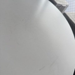 白　丸テーブルの画像