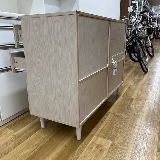ペガコーポレーション キッチンカウンター アイボリー 収納家具 のご紹介です！