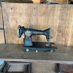 アンティークミシンの画像