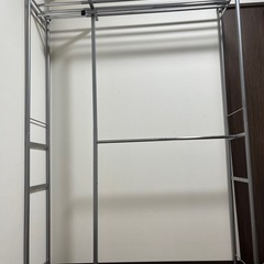 つっぱりハンガーラック　スチールラックの画像