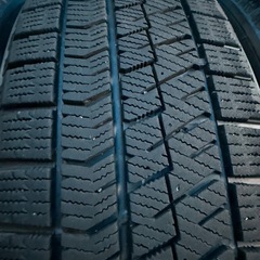 BRIDGESTONE BLIZZAK VRX2/185/60R16スタッドレス溝良好ゴム質良好の画像