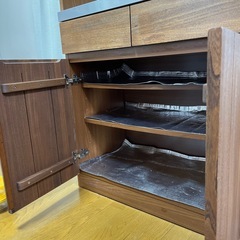 食器棚の画像