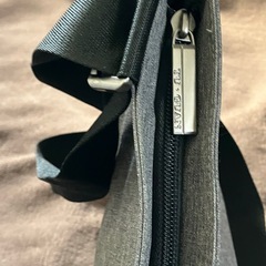 バッグ　小型　週刊誌入ります　generic の画像