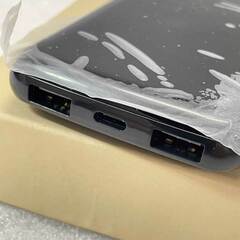 【未使用】モバイルバッテリー ワイヤレス充電機能付 10000mAhの画像