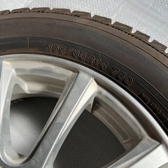 スタッドレスタイヤの画像