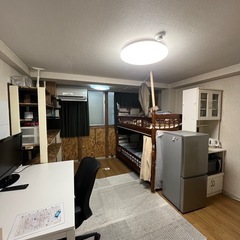 2段ベッド、汚れあり、布団2組の画像