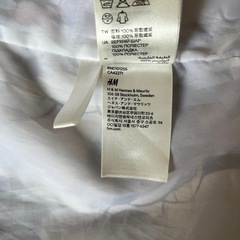 H＆M  ミニー柄アウター　薄手の画像