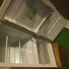 ツインバード　２ドア冷凍冷蔵庫  ホワイト HR-E914W　2019年の画像