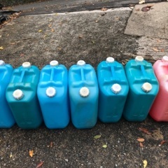 灯油缶　在庫12個の画像