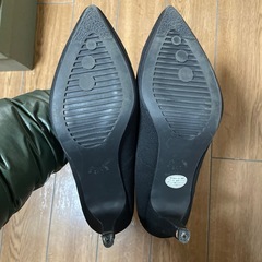 ハイヒール靴黒（新品に近い）24㎝の画像