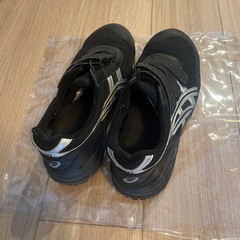 アシックス安全靴の画像