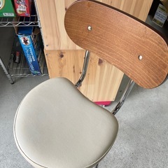 ニトリ カウンターチェア マスク ガス圧式昇降 4ホンアシ WH 上下動OK！ チェア 中古品 ③の画像