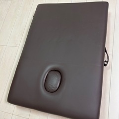 木製折りたたみベッドの画像