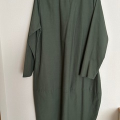 長袖ワンピースの画像