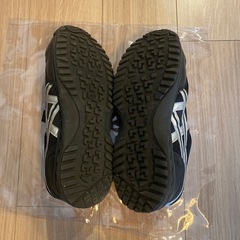 アシックス安全靴の画像