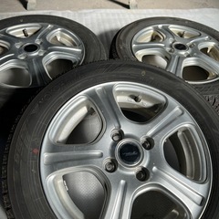 スタッドレスタイヤ3本
の画像