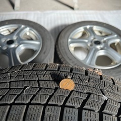 スタッドレスタイヤ3本
の画像