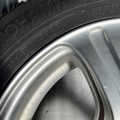 スタッドレスタイヤ3本
の画像