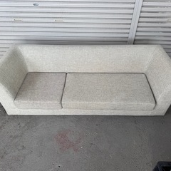 早い者勝ち　三人掛けソファーの画像