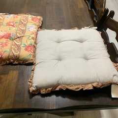 クッション　2個の画像