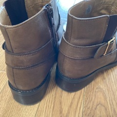 ショートブーツ 美品の画像