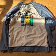 ラッシュガードの画像