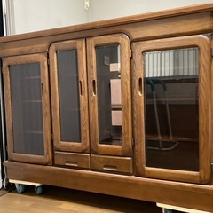 【大型】「㈱大雪木工」キャビネット　幅 149.5cm × 高さ 105.5cm × 奥行 44.8cm ☆ USEDの画像