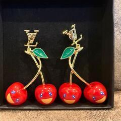 チェリーピアス存在感抜群、（送料込み）の画像