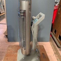 ⑤　遠赤外線暖房機　ダイキンの画像