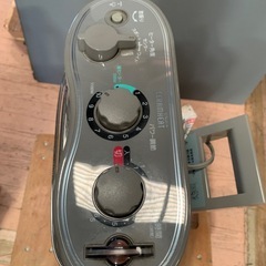 ⑤　遠赤外線暖房機　ダイキンの画像