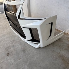 ハイエースナロー用フロントエアロバンパーの画像