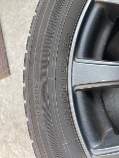 中古　スタッドレスタイヤ　205/60R/16 ホイル付き　4本
セット