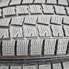 175/60R16 ダンロップ スタッドレス バリ山！の画像