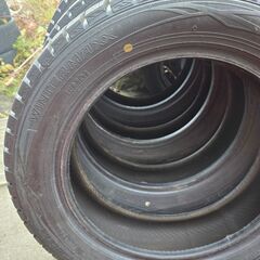 175/60R16 ダンロップ スタッドレス バリ山！の画像