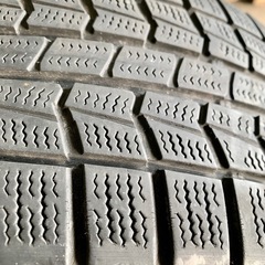 16インチスタッドレスタイヤアルミホイール4本セットの画像