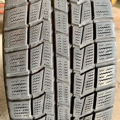 16インチスタッドレスタイヤアルミホイール4本セットの画像